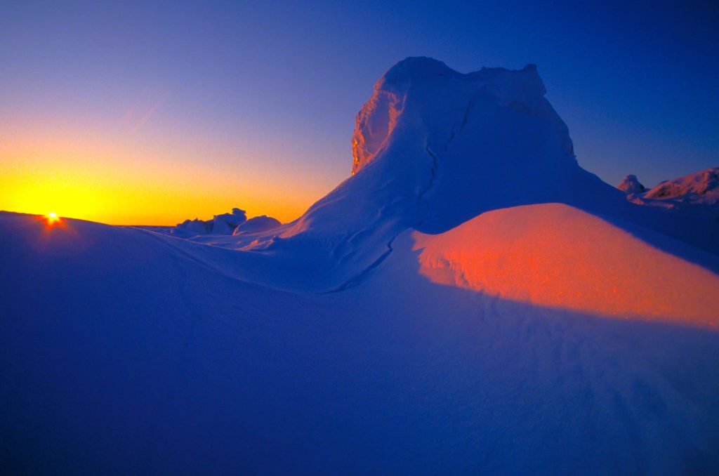 北極の日の出